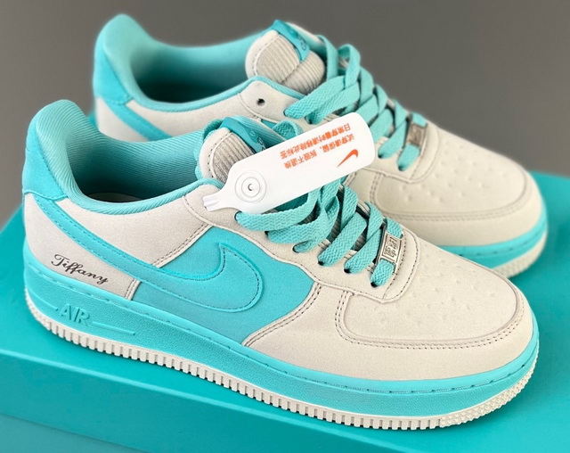 Women Air Force 1 015